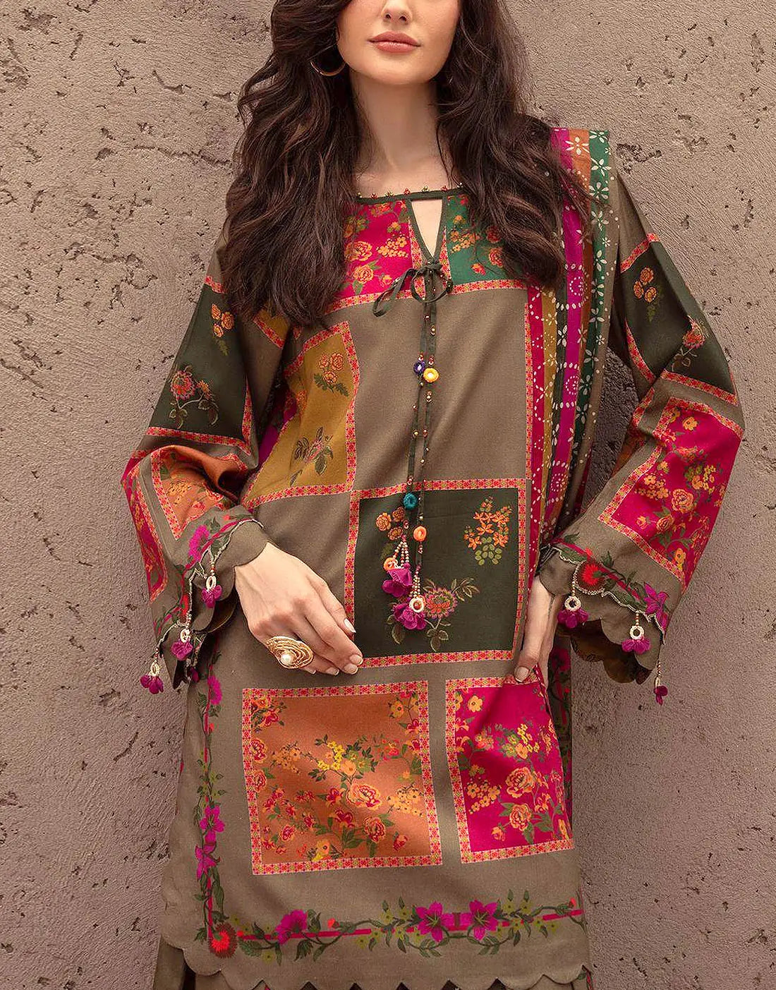 Untitched Vintage Patchwork Printed Suit With Dupatta Siwss lawn Q1